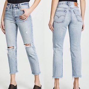 Levi’s Wedgie Selvage 29 distressed cropped jeans